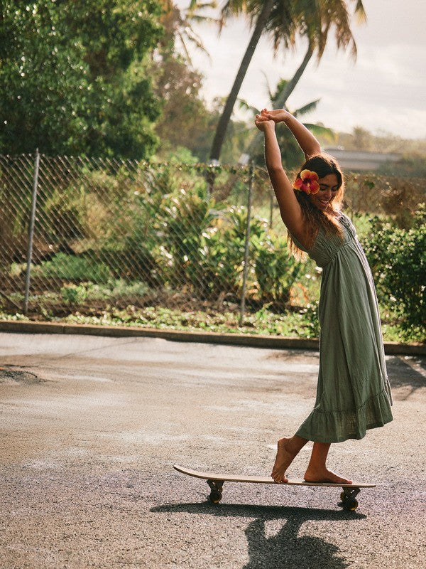 Womens Paradise Winds Flowy Midi Dress With Elastic Bodice Detailing